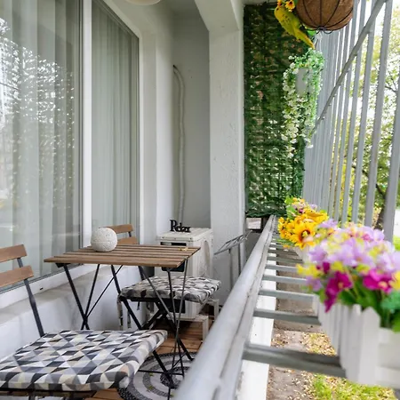 Apartman бизнес & арт - до панаира и капана *