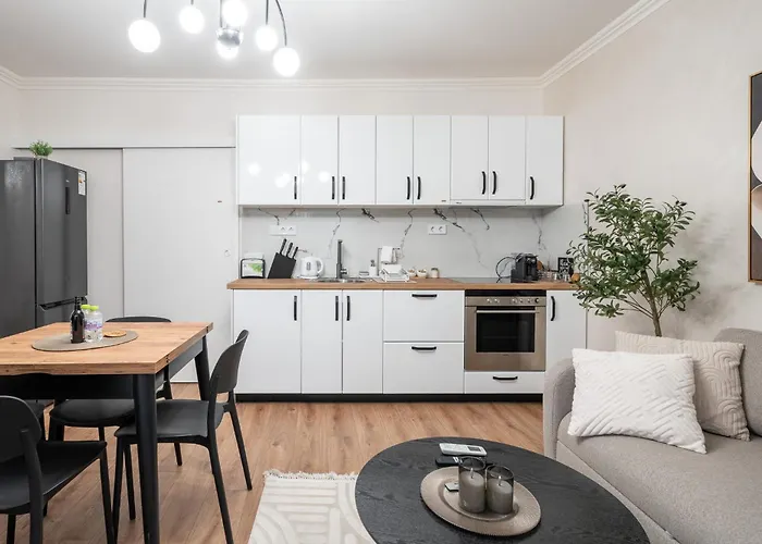 бизнес & арт - до панаира и капана Apartament *